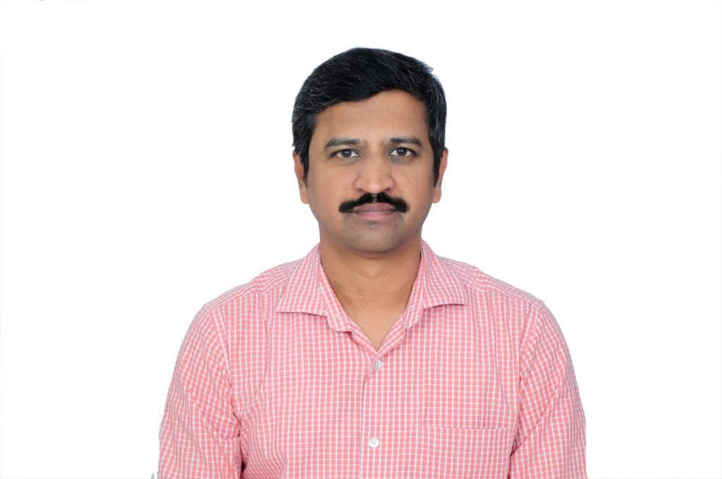 DR SATHISH O.jpg
